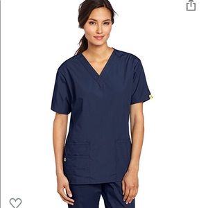 🔥NWT🔥Wonder-wink 4x 5 pocket scrub top